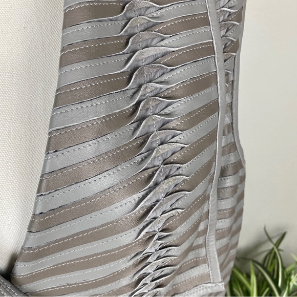 Plus Size 22W Leather Vest Shawl Collar Gray EUC GILI got it love it - Picture 9 of 12